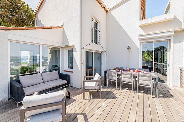 Terrace overlooking the sea at the seaside villa on the Giens peninsula