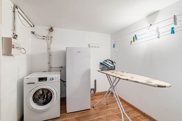 Laundry area of the seaside villa with sea view bed on the Giens peninsula