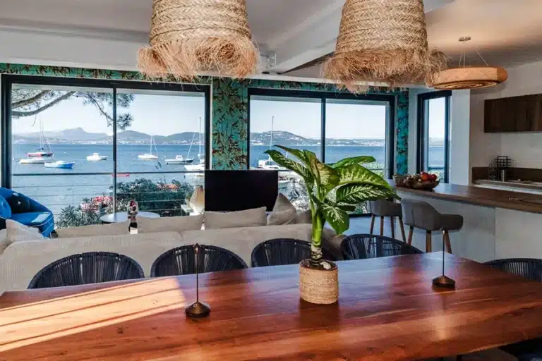 Villa zu vermieten für einen Familienurlaub an der Côte d'Azur.